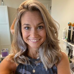 Meet your Posher, Christine